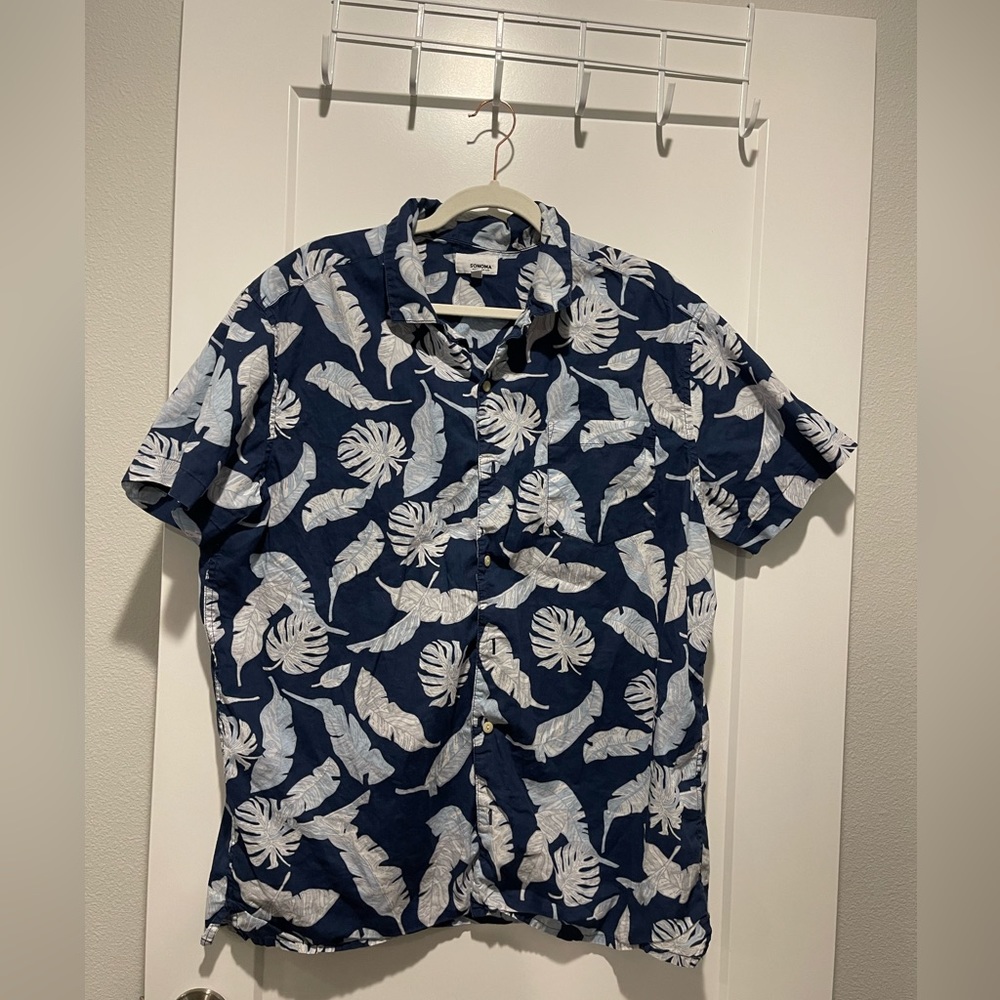 XL Hawaiian shirt